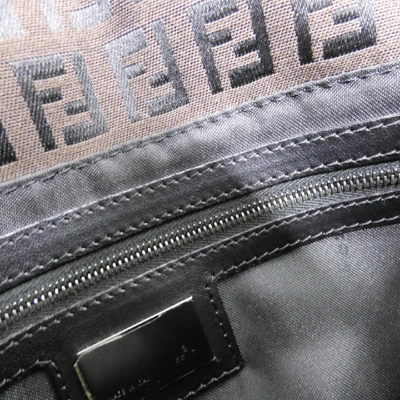 Túi xách đeo vai Fendi Mamma Baguette 8BR001 JQ5 - Hàng hiệu Authentic 802916