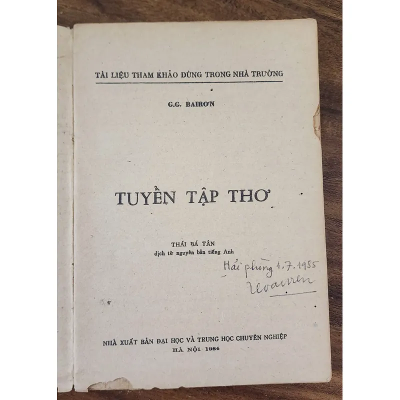 Tuyển tập thơ của Nam tước/nhà thơ người Anh  George Gordon Byron 724887