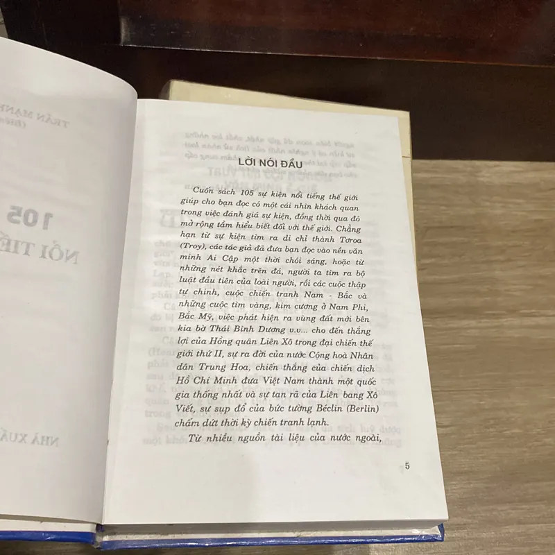 105 SỰ KIỆN NỔI TIẾNG THẾ GIỚI, Bản bìa cứng (XB 2005) 606536
