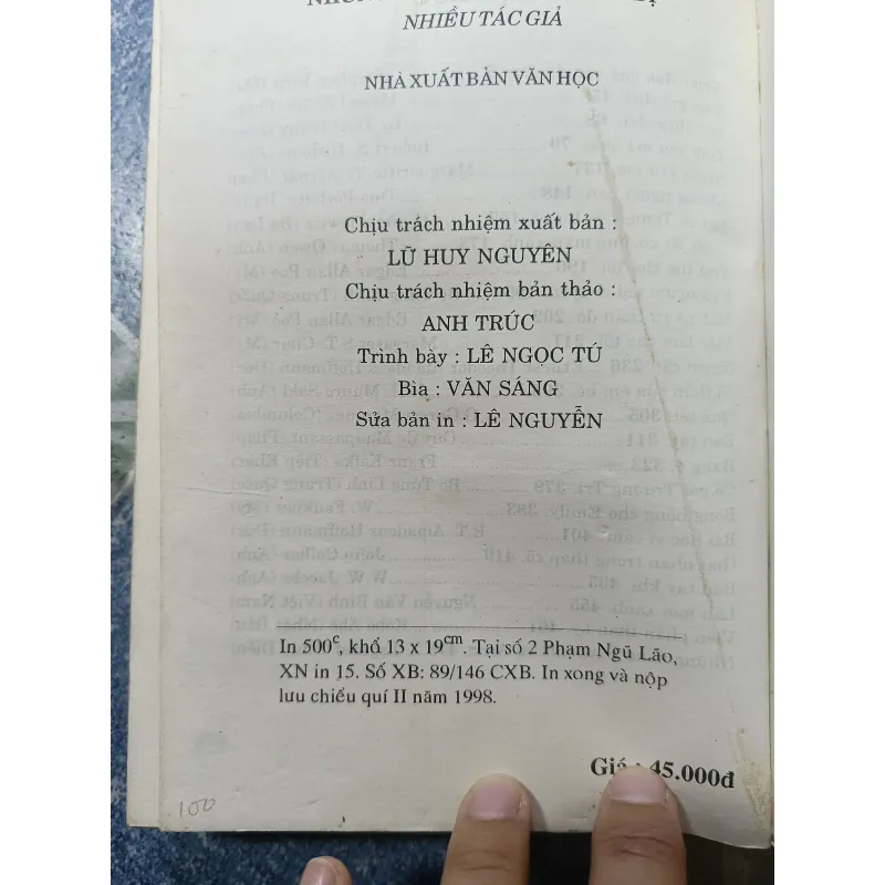 Truyện ngắn quái dị 975064