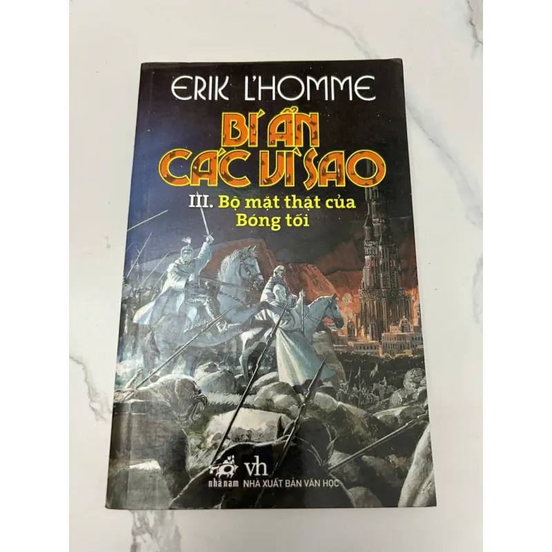 Bí ẩn các vì sao – Tập III: Bộ mặt thật của Bóng tối – Erik L’Homme 609869