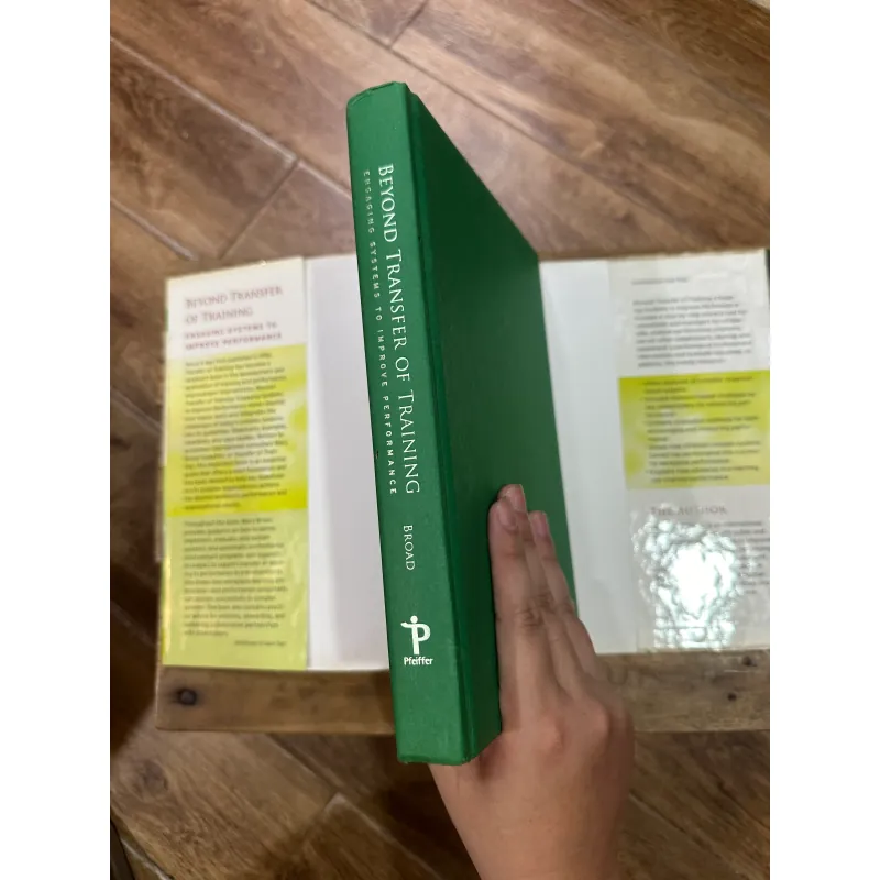 Beyond Transfer of Training: Engaging Systems to Improve Performance - Mary L. Broad 750718