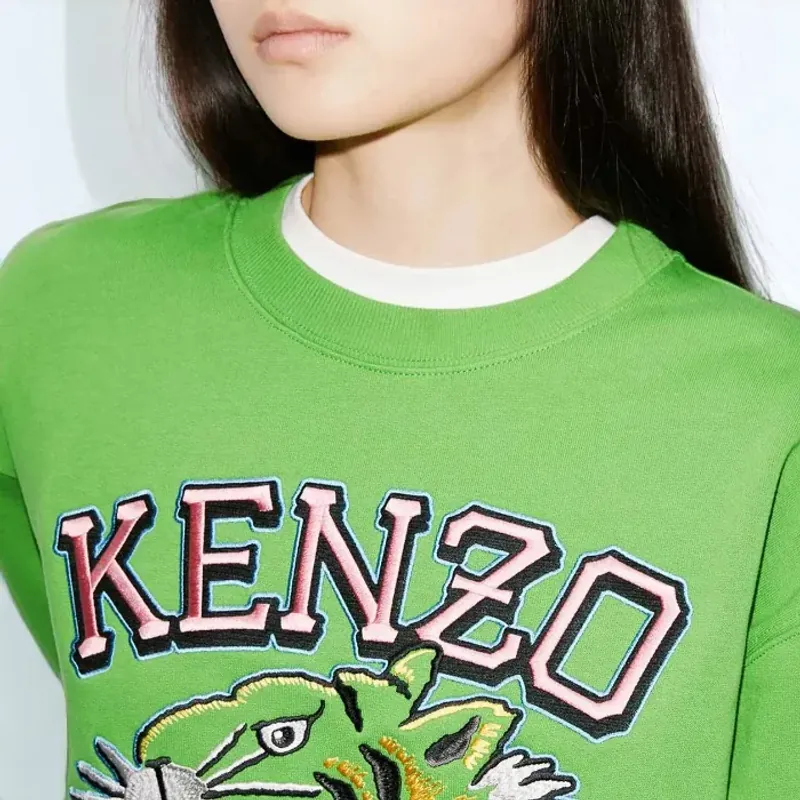 Áo nỉ Kenzo unisex thêu đầu hổ và chữ màu xanh lá 757828