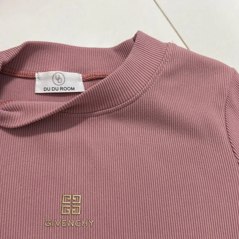 Áo thun ôm len tâm 741003