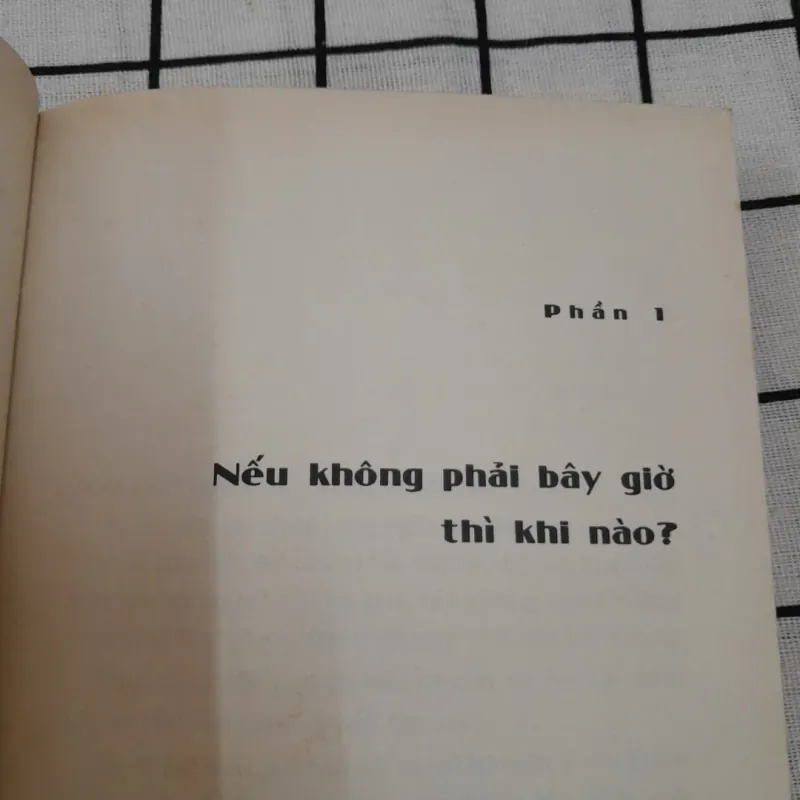Tiểu thuyết GỌI EM BẰNG TÊN ANH [CALL ME BY YR NAME] Tg. ANDRE ACIMAN 597369