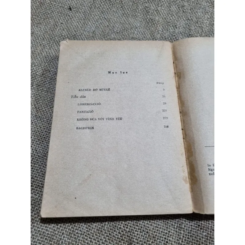 KỊCH MYUXE - Alfred de Musset 999586