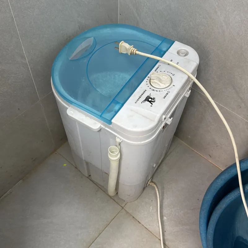 Máy giặt mini bán tự động 674300