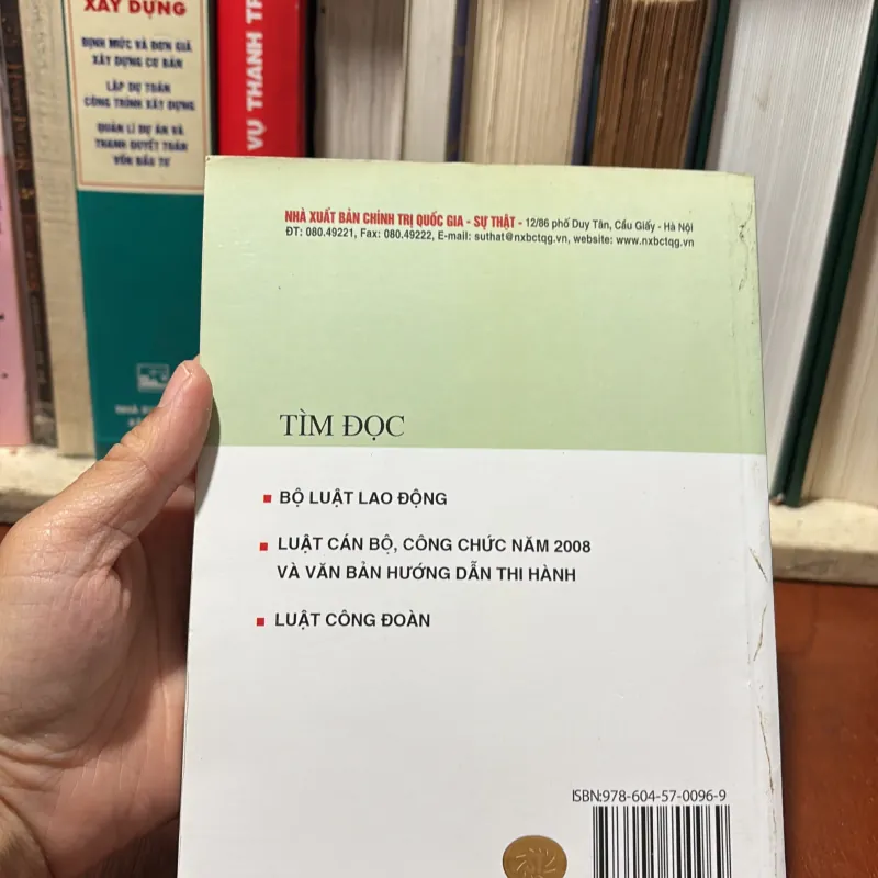 II Sách Luật: Luật Viên Chức Năm 2010 Và Văn Bản Hướng Dẫn Thi Hành - 2013 748183