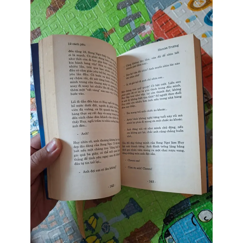 12 Cách Yêu 1000073