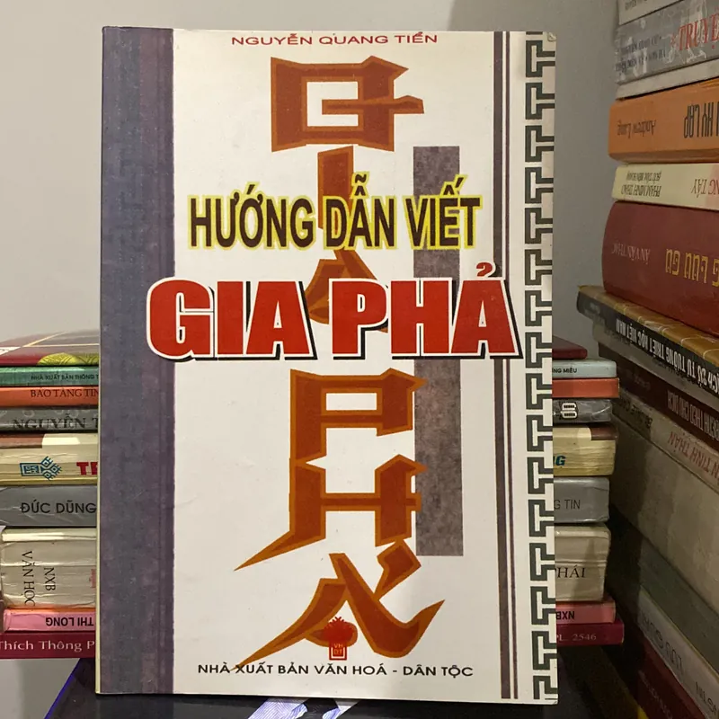 HƯỚNG DẪN VIẾT GIA PHẢ (XB 2000) 597875