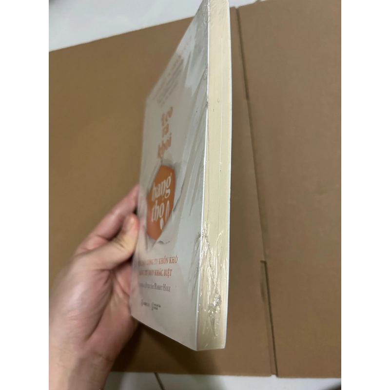 Leo ra khỏi hang thỏ 503979