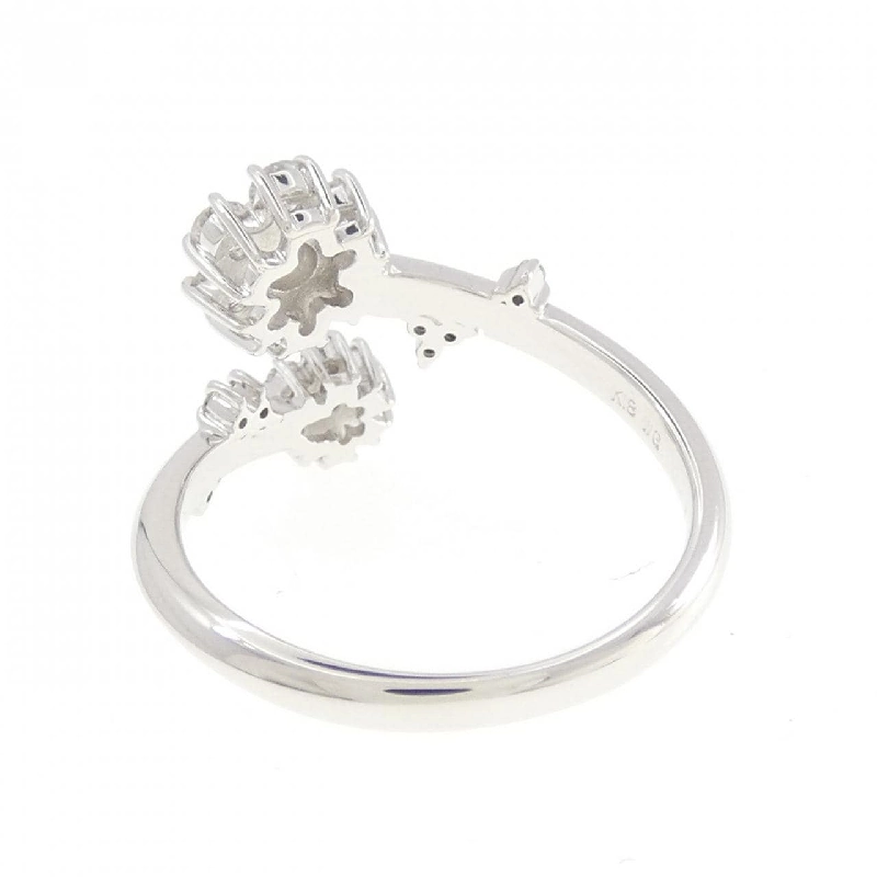 Nhẫn kim cương hoa K18WG 0.46CT 670115