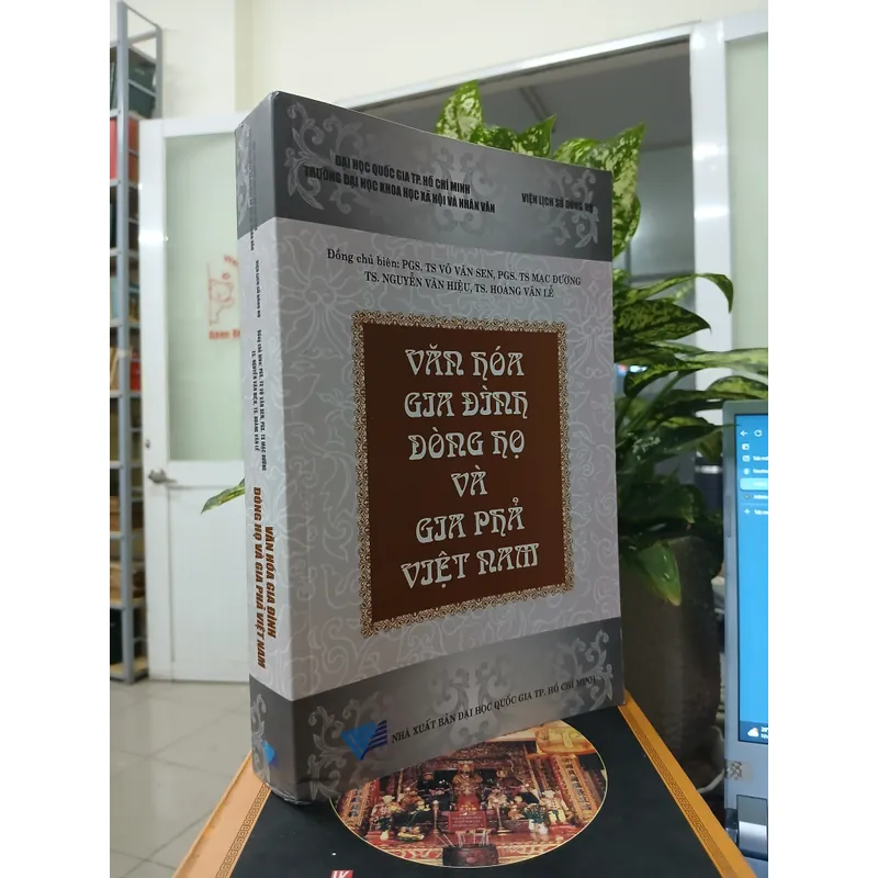 VĂN HÓA GIA ĐÌNH DÒNG HỌ VÀ GIA PHẢ VIỆT NAM  701737