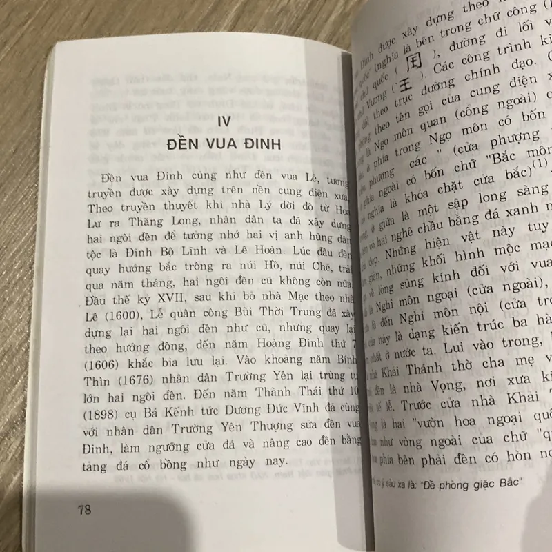 CỐ ĐÔ HOA LƯ (XB 2010) 597872