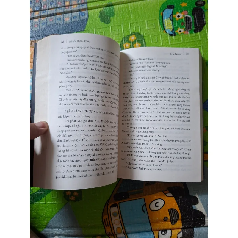 50 Sắc Thái: Xám 1029078