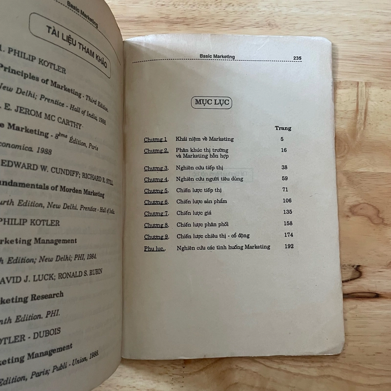 II Tựa sách: Basic Marketing (Marketing Căn Bản) - GS. Vũ Thế Phú - 1994 469411