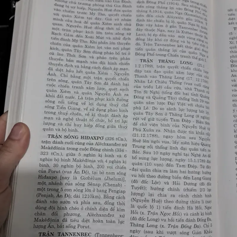 Từ điển bách khoa  lịch sử Thế Giới 1000901