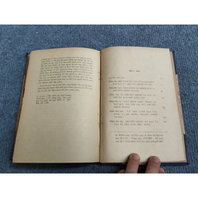 VỀ CHUYÊN CHÍNH VÔ SẢN 688725