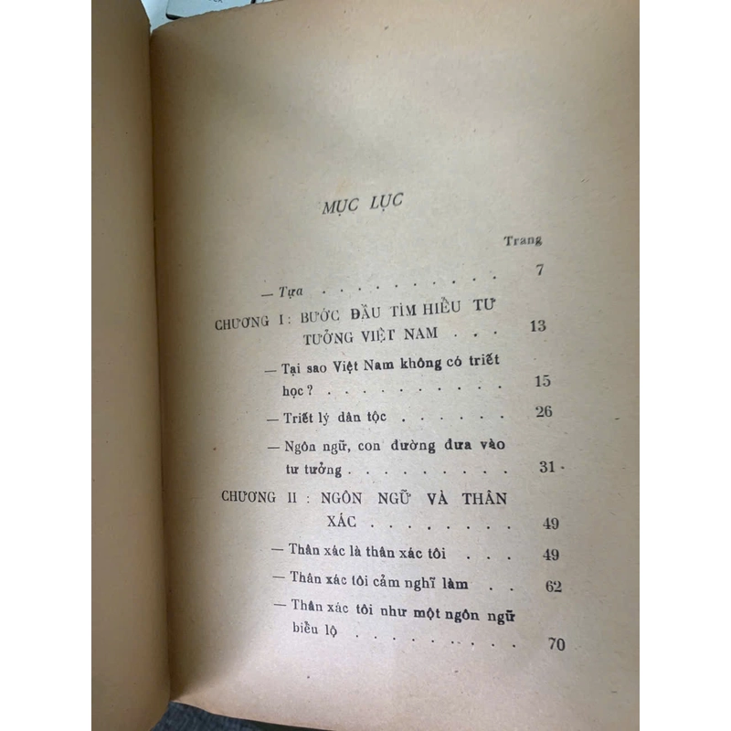 NGÔN NGỮ VÀ THÂN XÁC - NGUYỄN VĂN TRUNG 519674