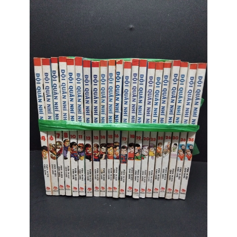 Bộ 21 cuốn Đội quân nhí nhố (tập 4,6,7,8,10,11,12,13,14,15,16,17,18,19,20,23,25,26,30,35,36) mới 80% bẩn bìa, ố nhẹ 2006 HCM2110 Park In-Seo, Choi Sang TRUYỆN TRANH 305846