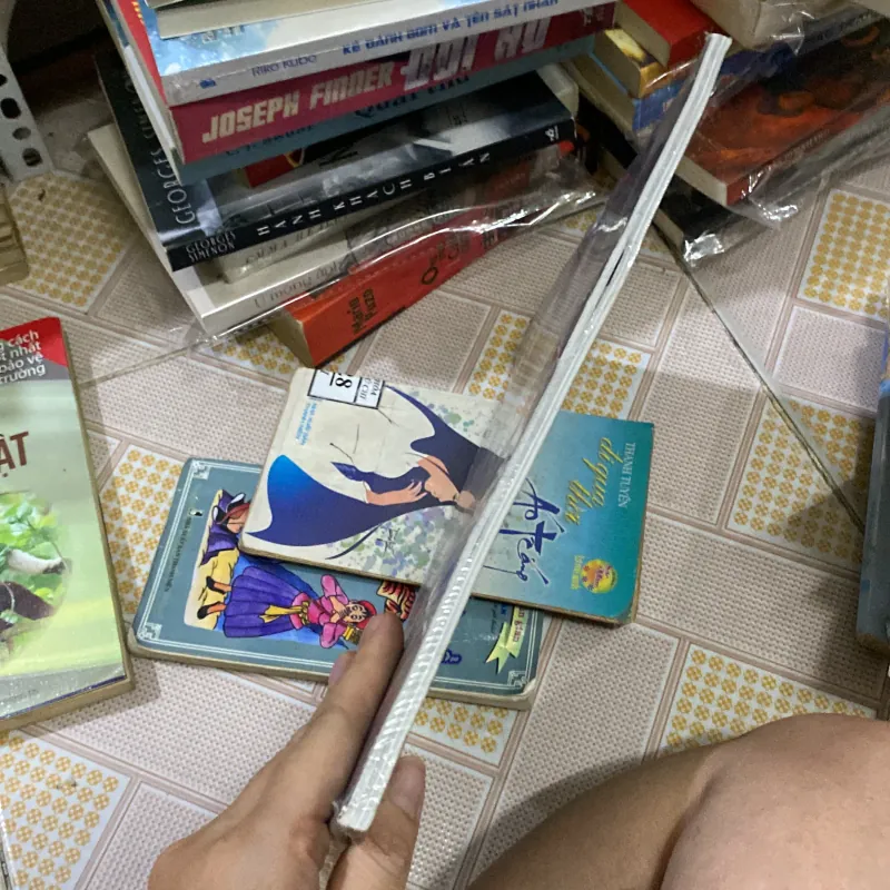 Sách liên quan đến bộ phim hoạt hình Scissor Seven (tên tiếng Việt: Sát Thủ Lưỡi Kéo) 1011499