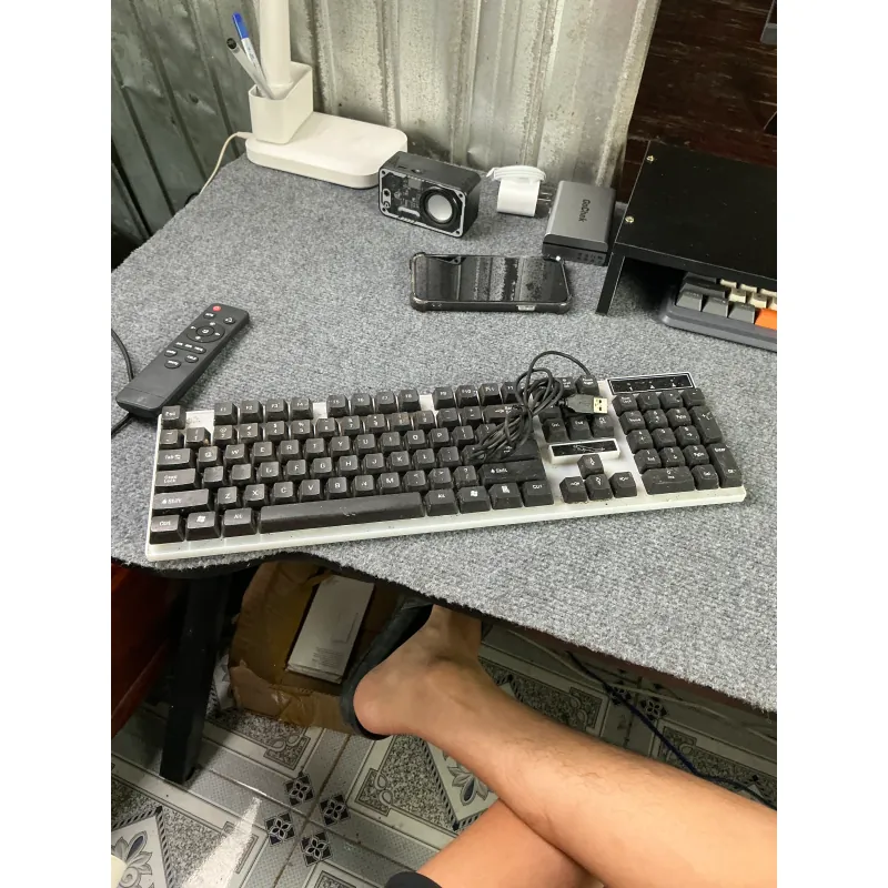 Bàn phím máy tính cũ 564098