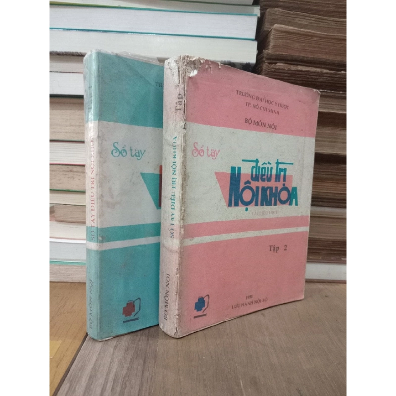 Sổ tay điều trị nội khoa: Tài liệu dịch - Trường Đại học Y dược TP. Hồ Chí Minh 755722