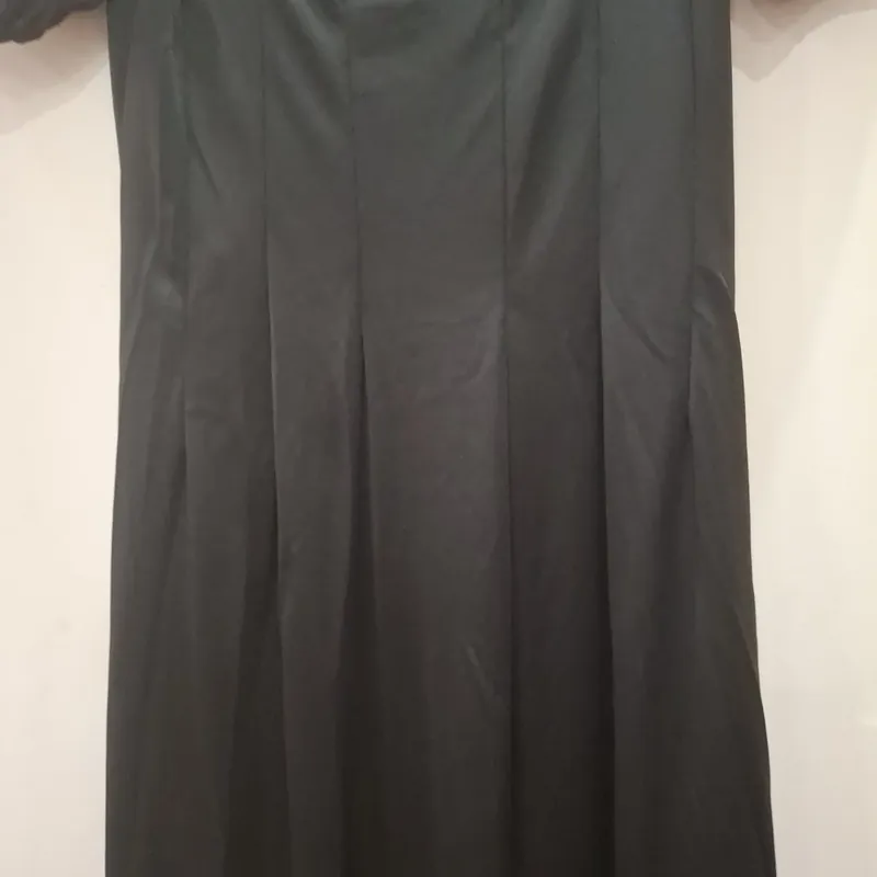 Đầm dài đen cổ rộng gợi cảm 606264