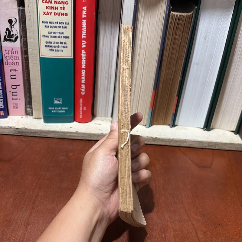 II Văn Học Nước Ngoài: Nhà Chuyên Môn - MÁC BÉCTALAN - 1986 752215