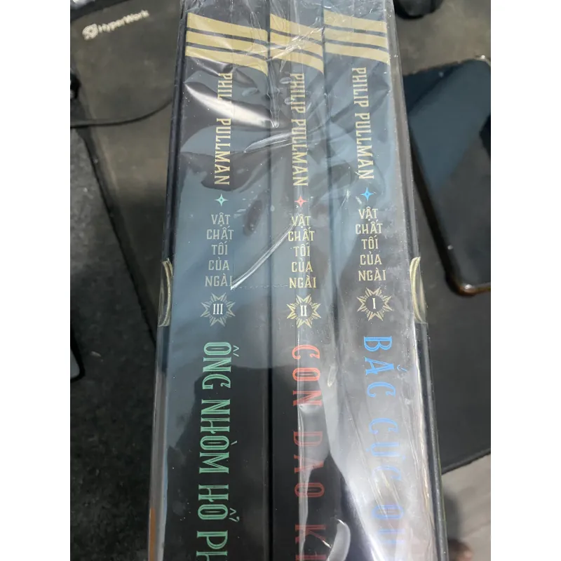 Boxset Vật chất tối của Ngài  1025428