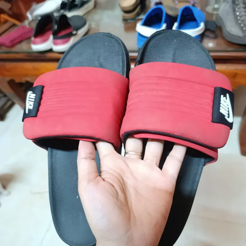 Dép nam thương hiệu Nike. ... HẾT Ạ 590926