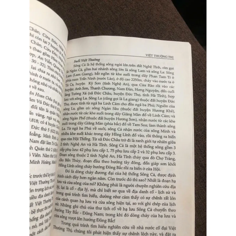 Việt Thường Thị – Bùi Thiết - Có Chữ Ký Tác Giả 928129