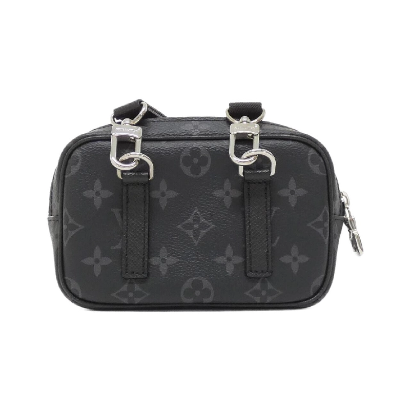 Túi đeo chéo Louis Vuitton Taiga Lama Outdoor M30755 613335