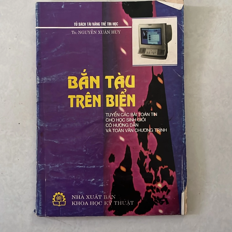 Bắn tàu trên biển 524987