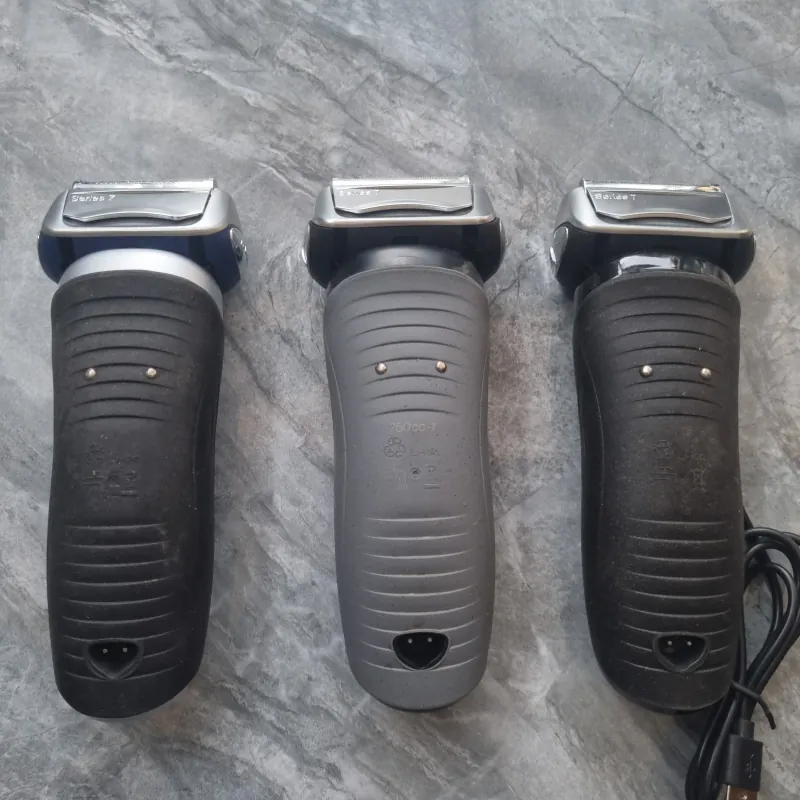 Máy cạo râu Braun sirees 7 790983