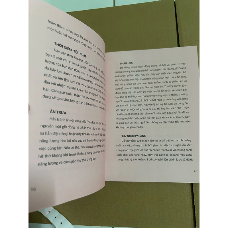 Sách đen - bộ công cụ của phụ nữ thành đạt  473892