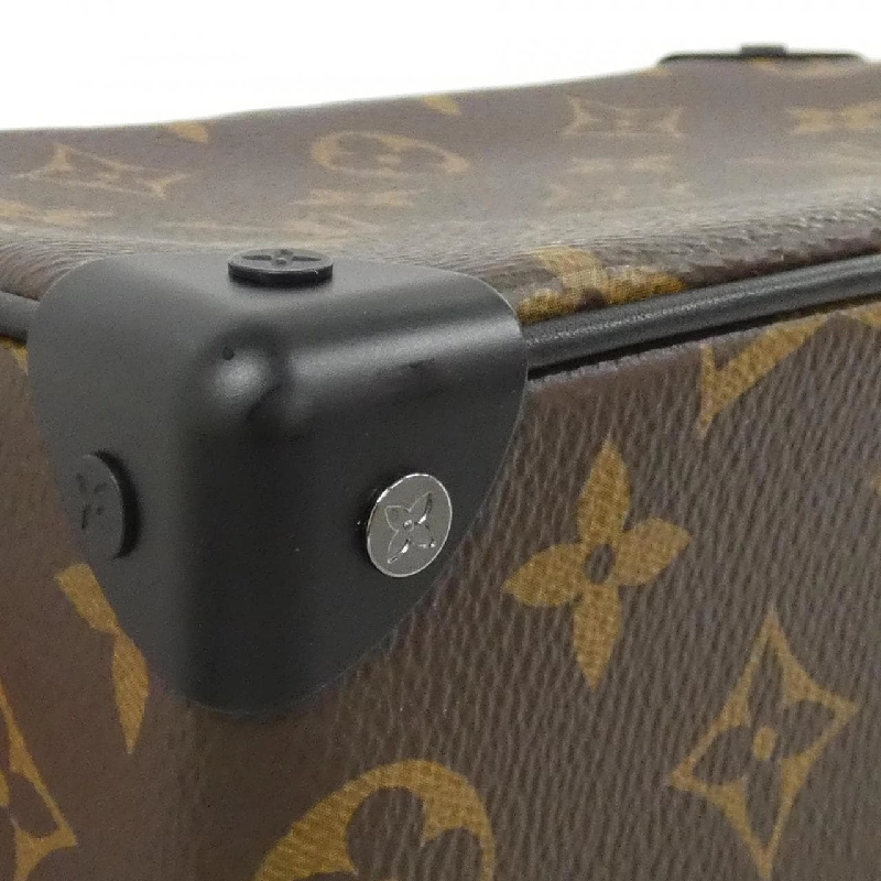 Túi xách vai Louis Vuitton Monogram Solar Ray Mini Soft Trunk M44480 - Hàng hiệu Chính hãng 802049