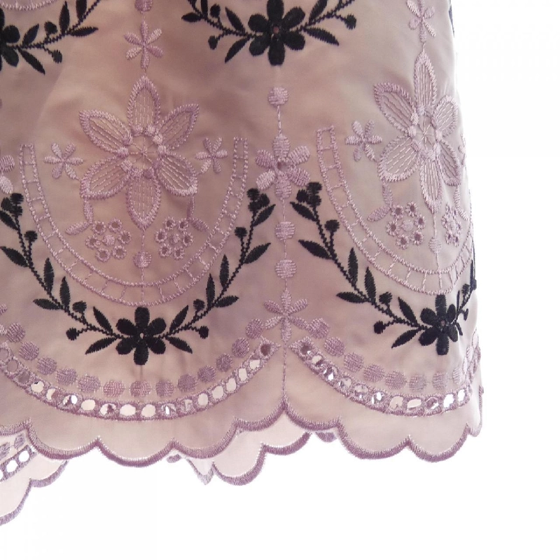 【Mã giảm giá】To Be Chic TO BE CHIC Váy 653021