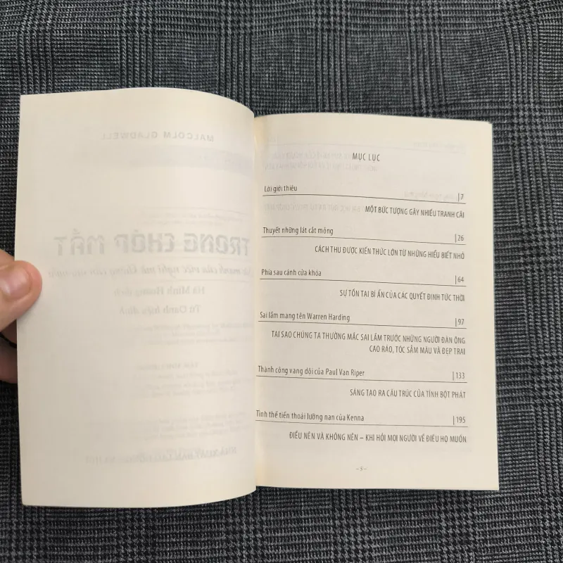 (Sách bỏ túi) Blink - Trong Chớp Mắt - Malcolm Gladwell 557472