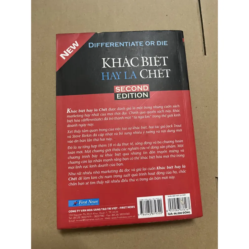 Khác biệt hay là chết 995963