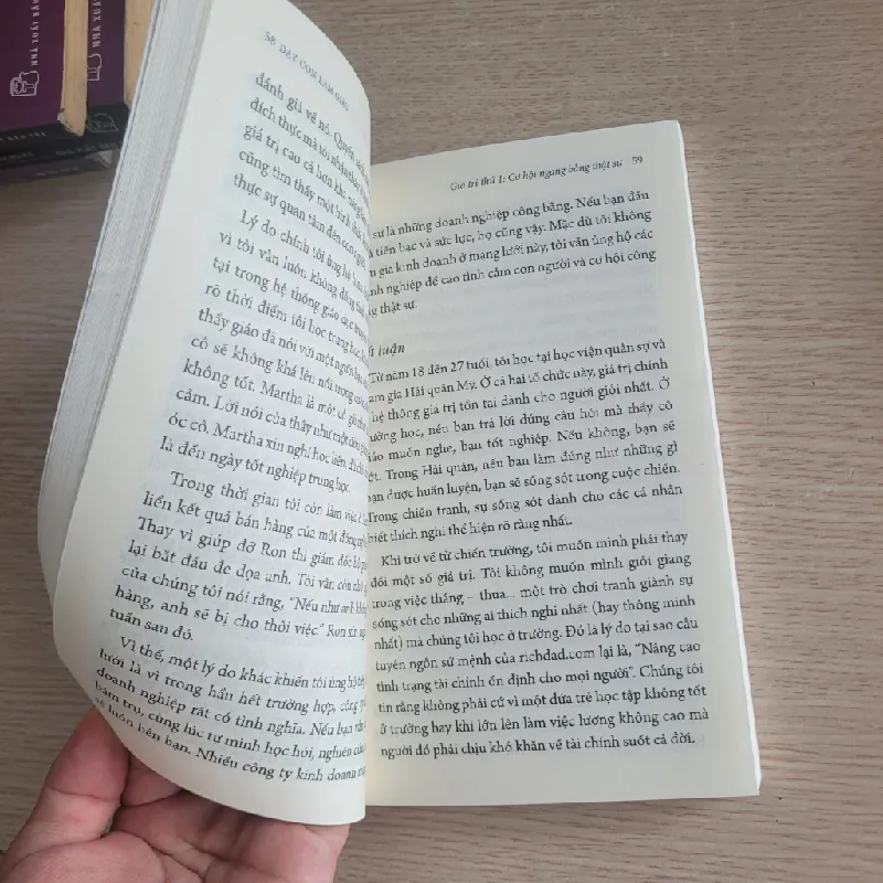 Dạy con làm giàu - Tập 11: Trường dạy kinh doanh cho những người thích giúp đỡ người khác<br>Robert T. Kiyosaki 530152