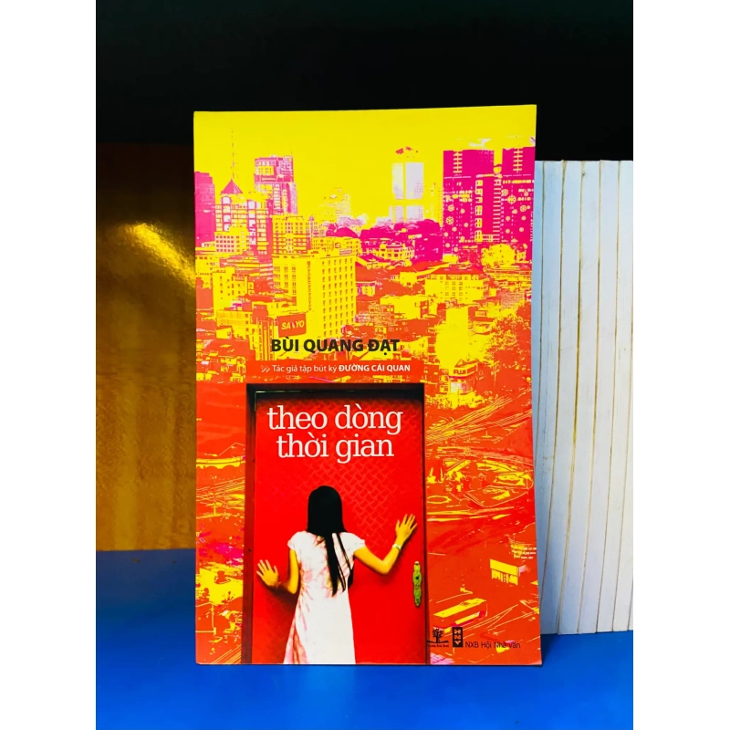 (Sách cũ SCGR) Theo dòng thời gian - Văn học VAVOY7S-9 Blogmeo090426 1014553