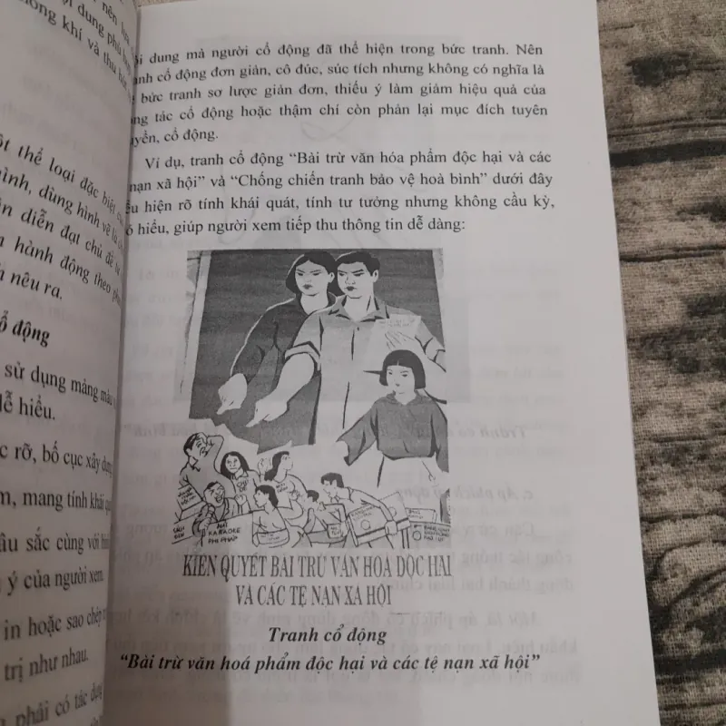 Giáo trình Thông tin Cổ động. Chủ biên PGS Tiến sỹ Hoàng Quốc Bảo - Học viện Báo Chí  750704