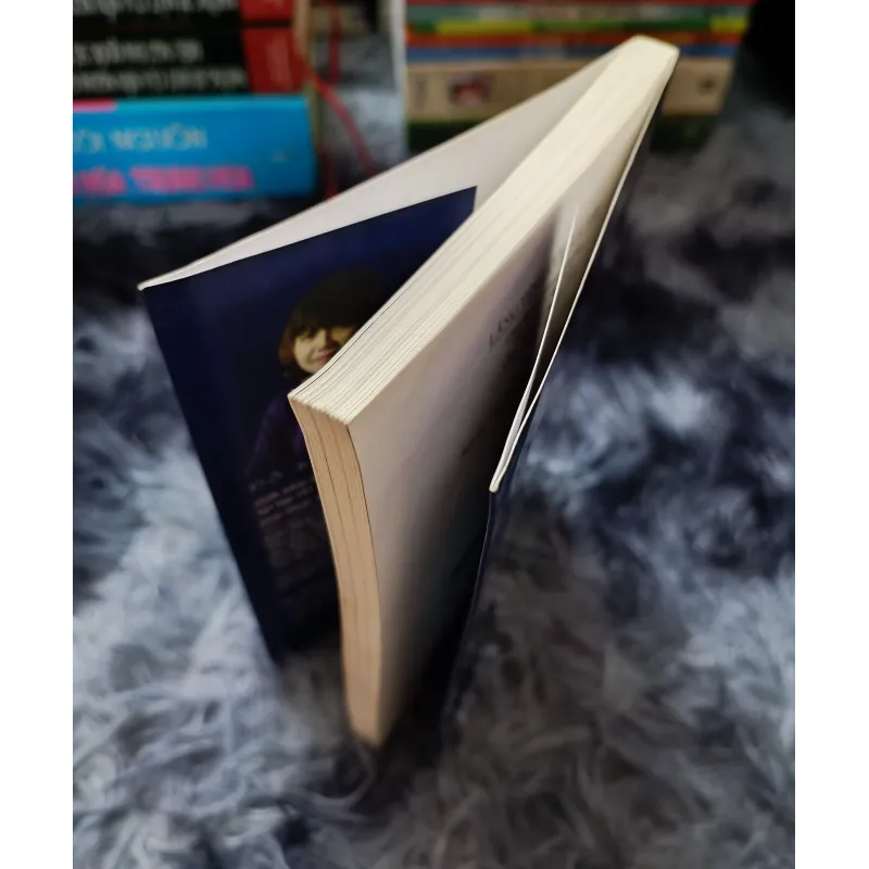 Lặng yên dưới vực sâu (Đỗ Bích Thúy) 1023826