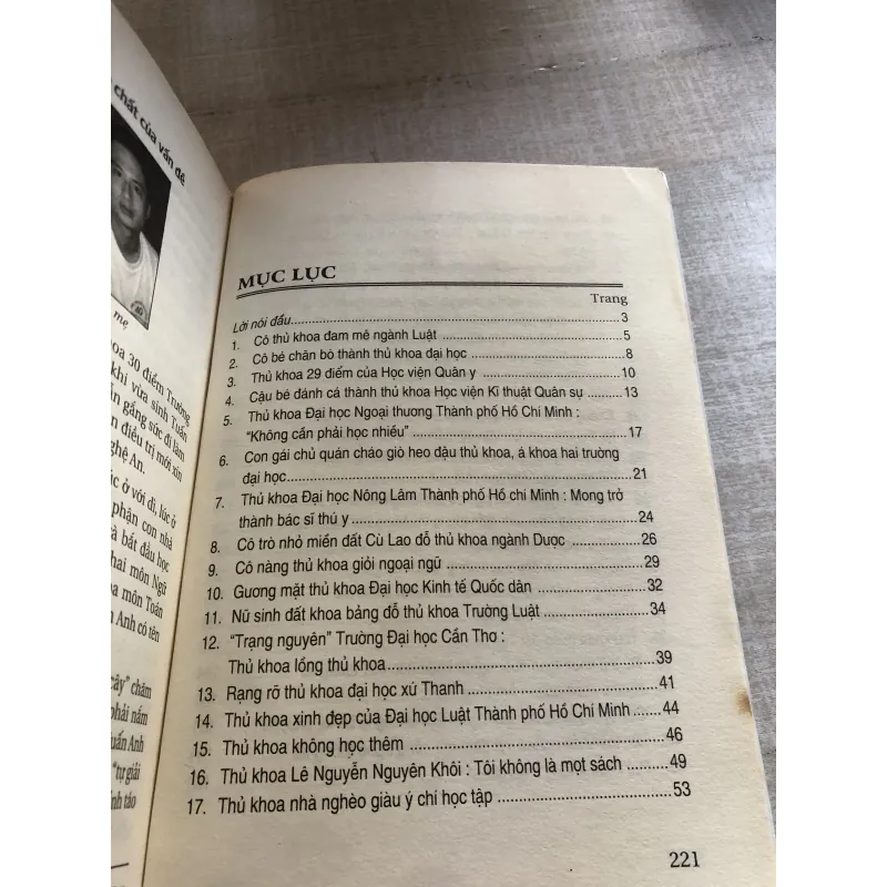 Gương sáng thủ khoa Việt Nam tập IV 784585