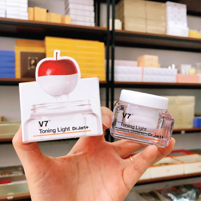 Kem dưỡng da V7 Hàn quốc chính hãng pass rẻ tone trắng hồng 537080