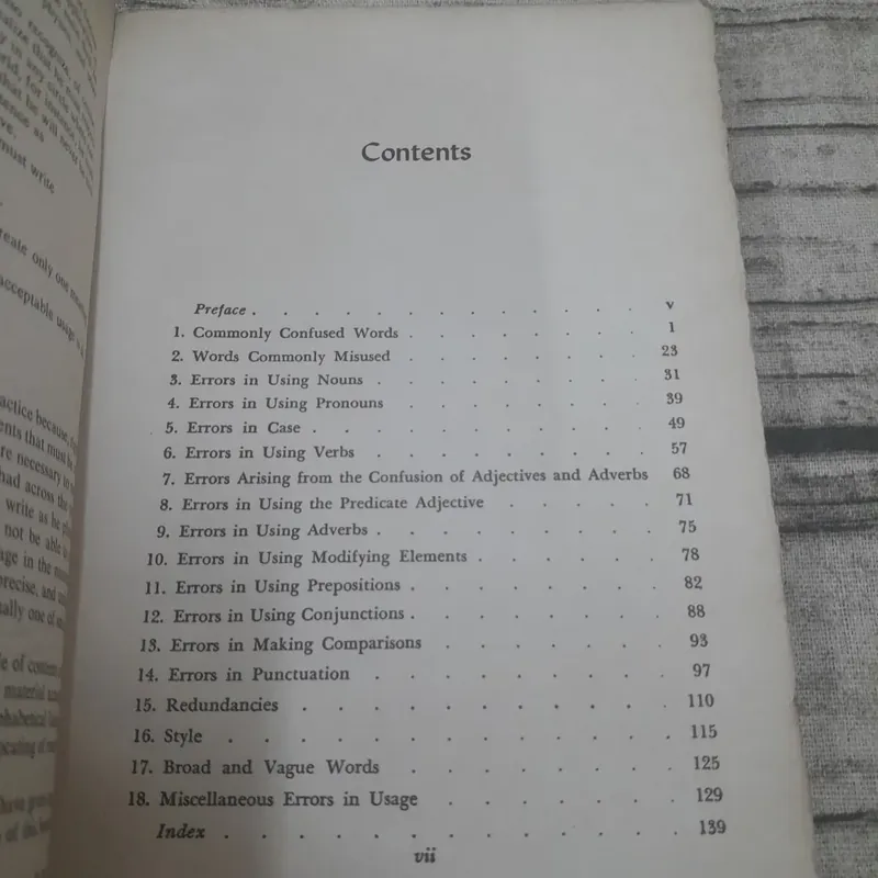 The most common mistakes in English usage. Thomas Elliot Berry 598778