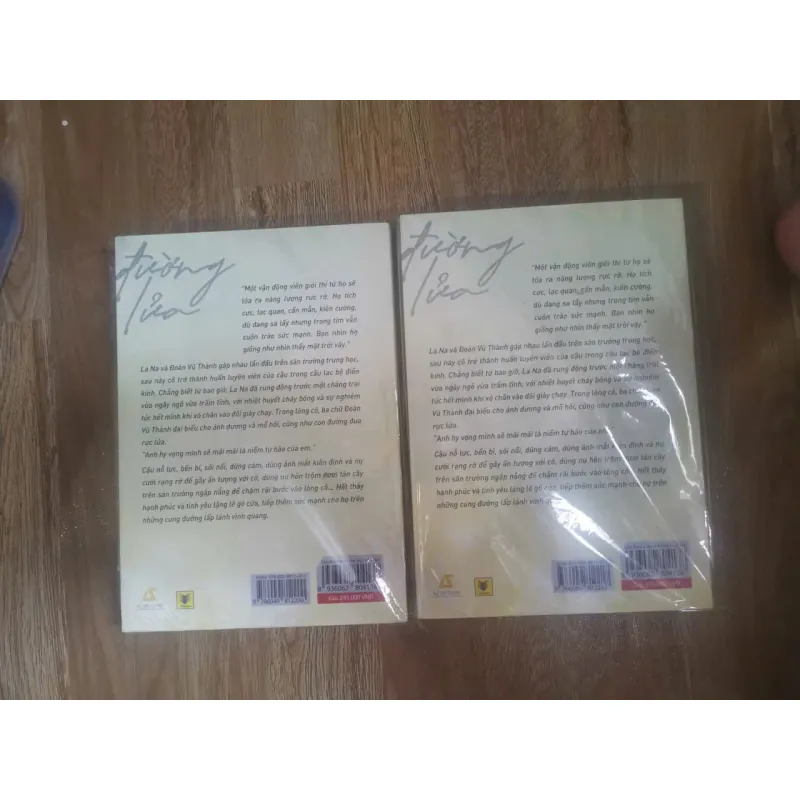 Trọn bộ 2 quyển Con đường rực lửa - tác giả Twentine 925507