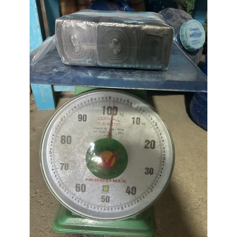 Túi rác đen dày dai nặng đúng 1kg / 1 bịch 3 cuộn 933938