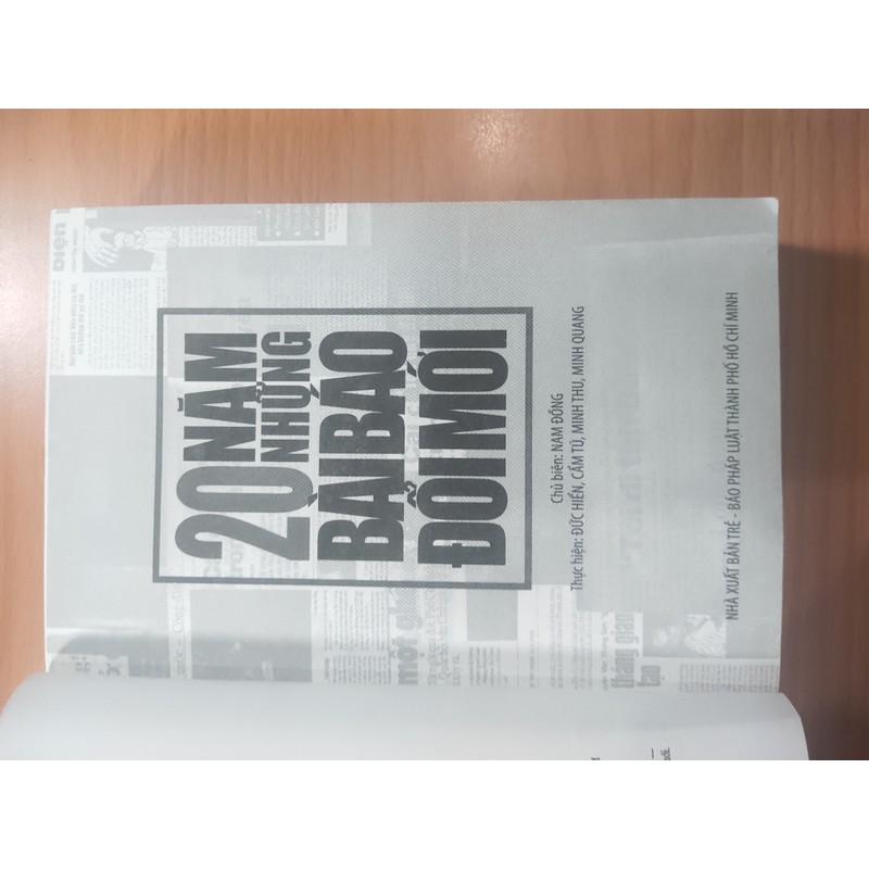 20 năm những bài báo đổi mới (2010) - Nhiều tác giả (NXB Trẻ & Báo Pháp luật TP HCM) 177447